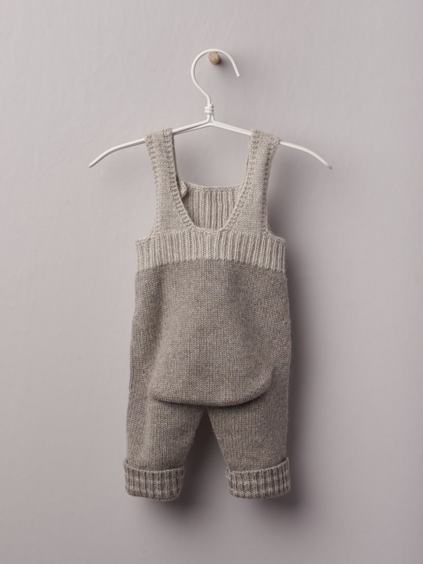 Knitted dungareens