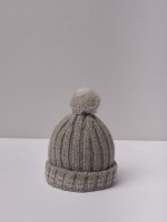 Gorro com pompom Gorro com pompom