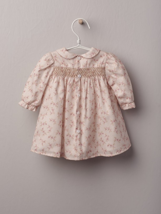 Vestido em tecido florido Vestido em tecido florido