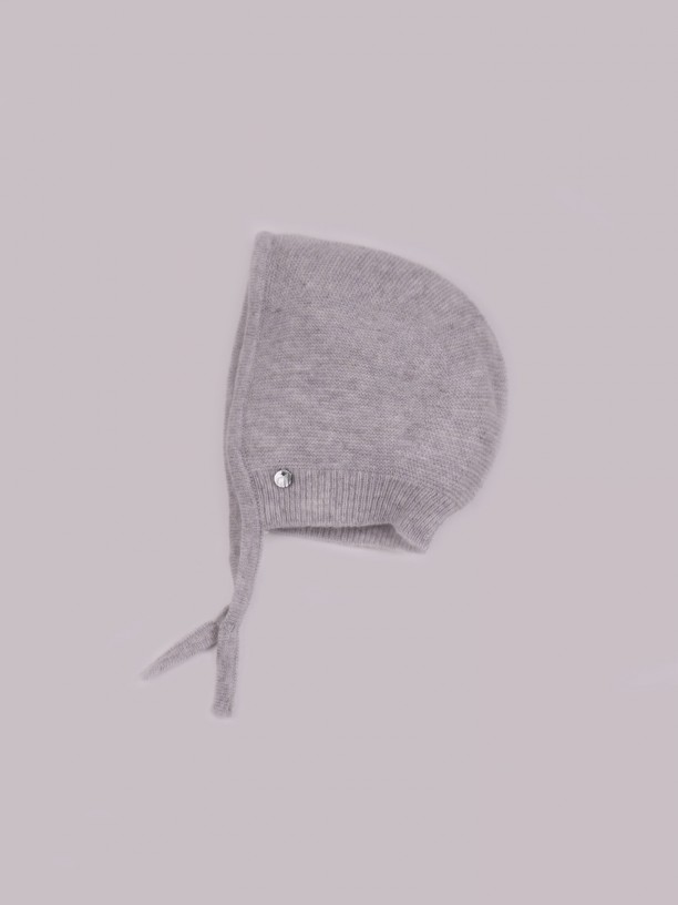 Cashmere knit bonnet