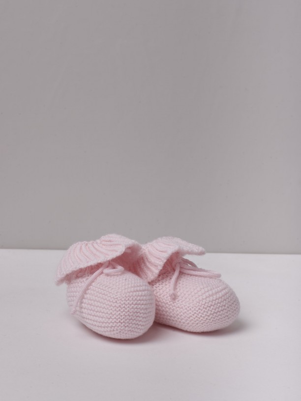 Booties with frill Booties with frill
