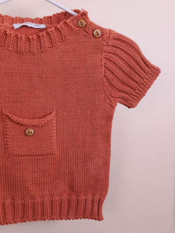 Short sleeved sweater