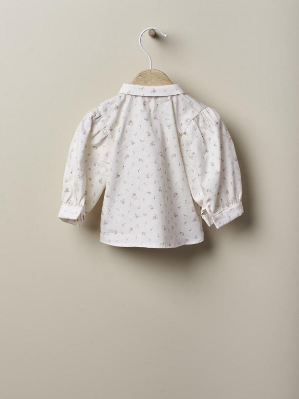 Blouse with flower print
