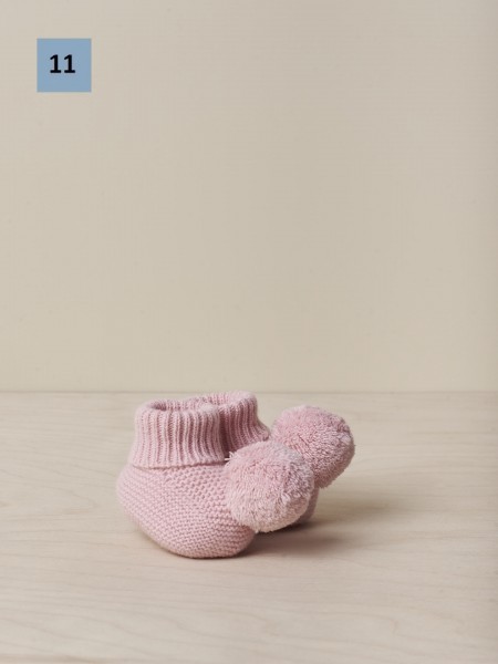 Pompom booties