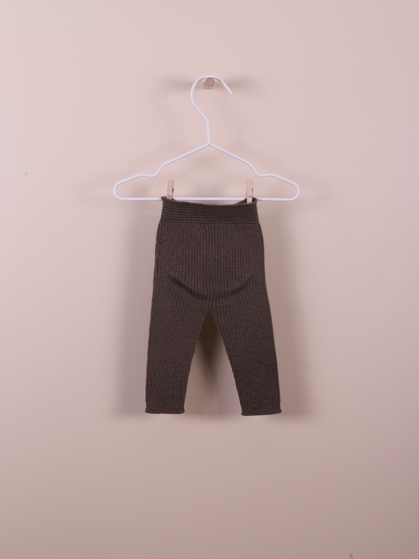 Knitted ribbed trousers