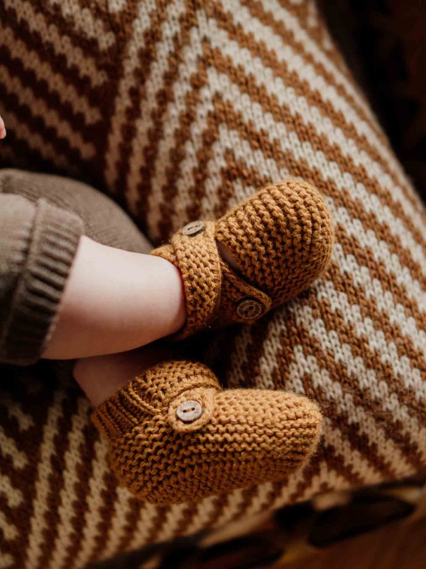 Cotton knitted booties