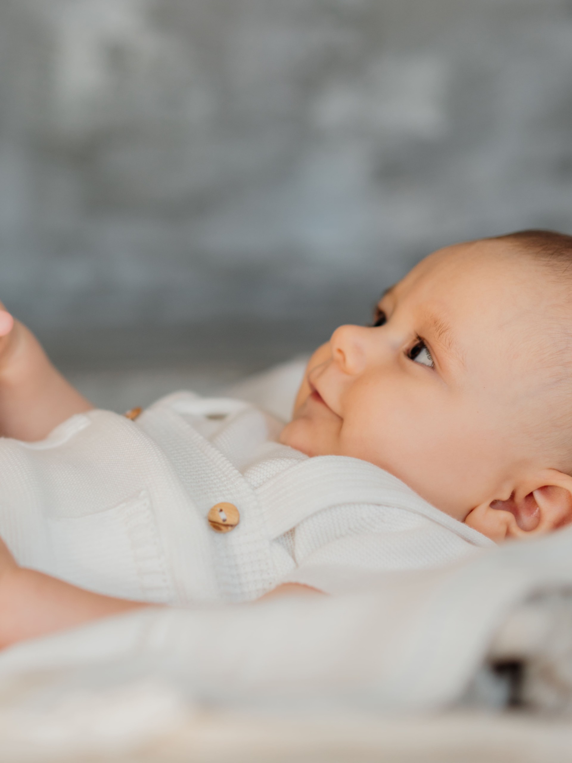 Short-sleeved sweater