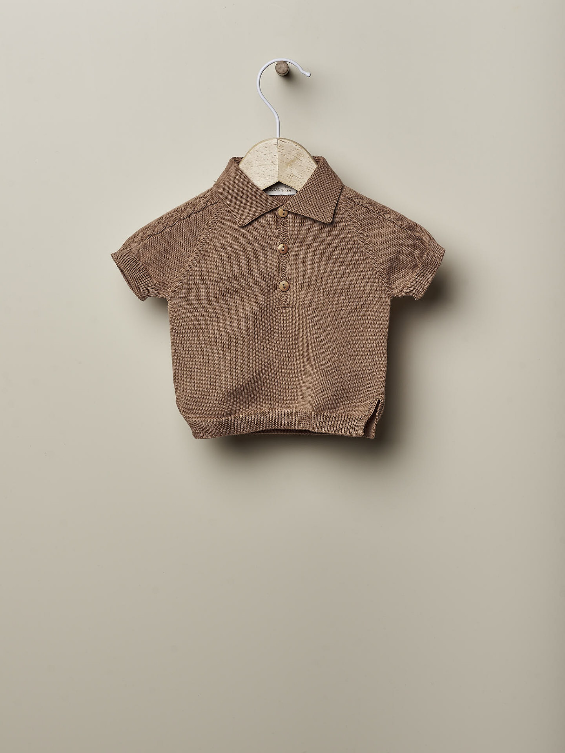 Short-sleeved sweater