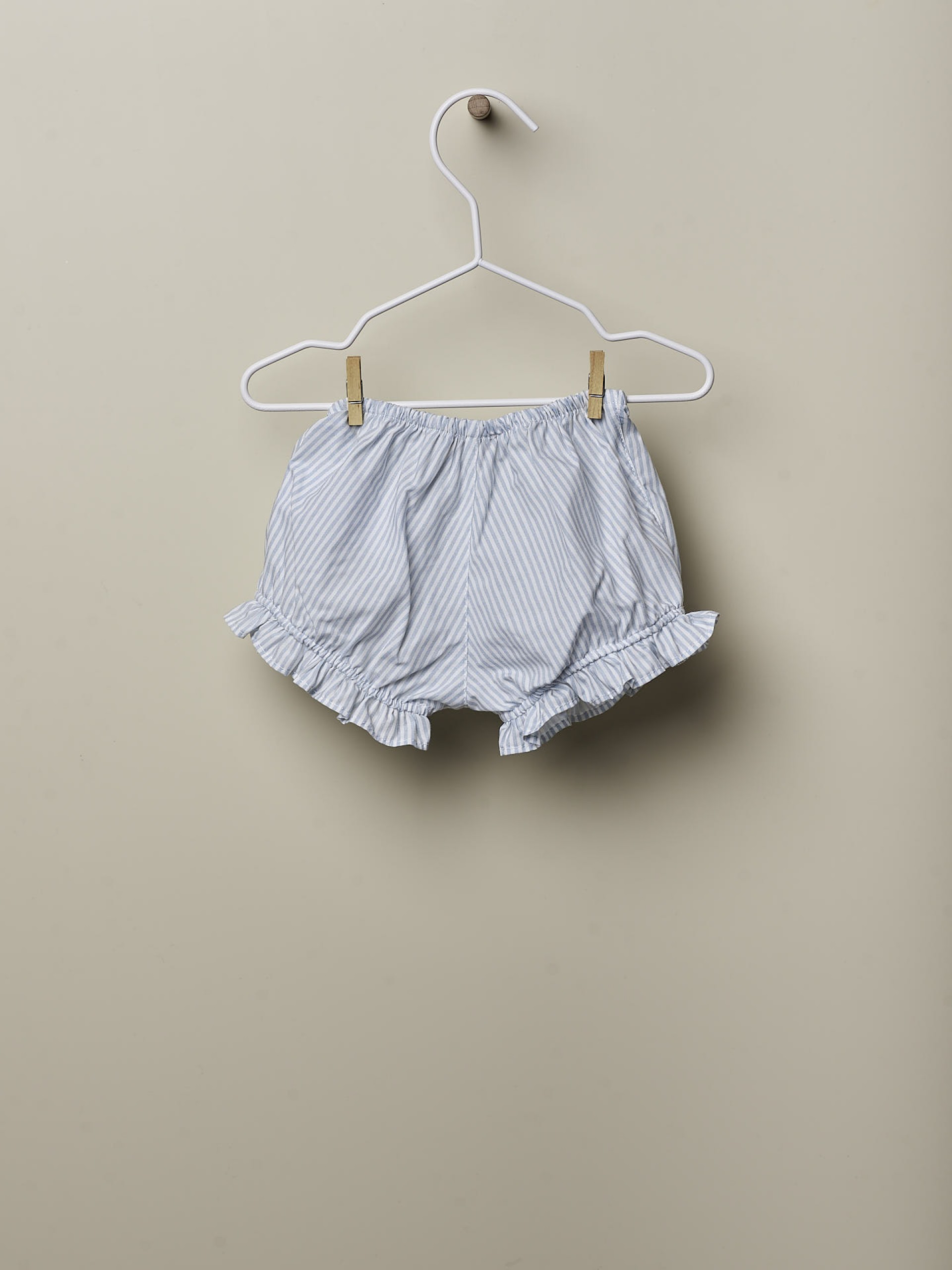 Calções estampado riscas