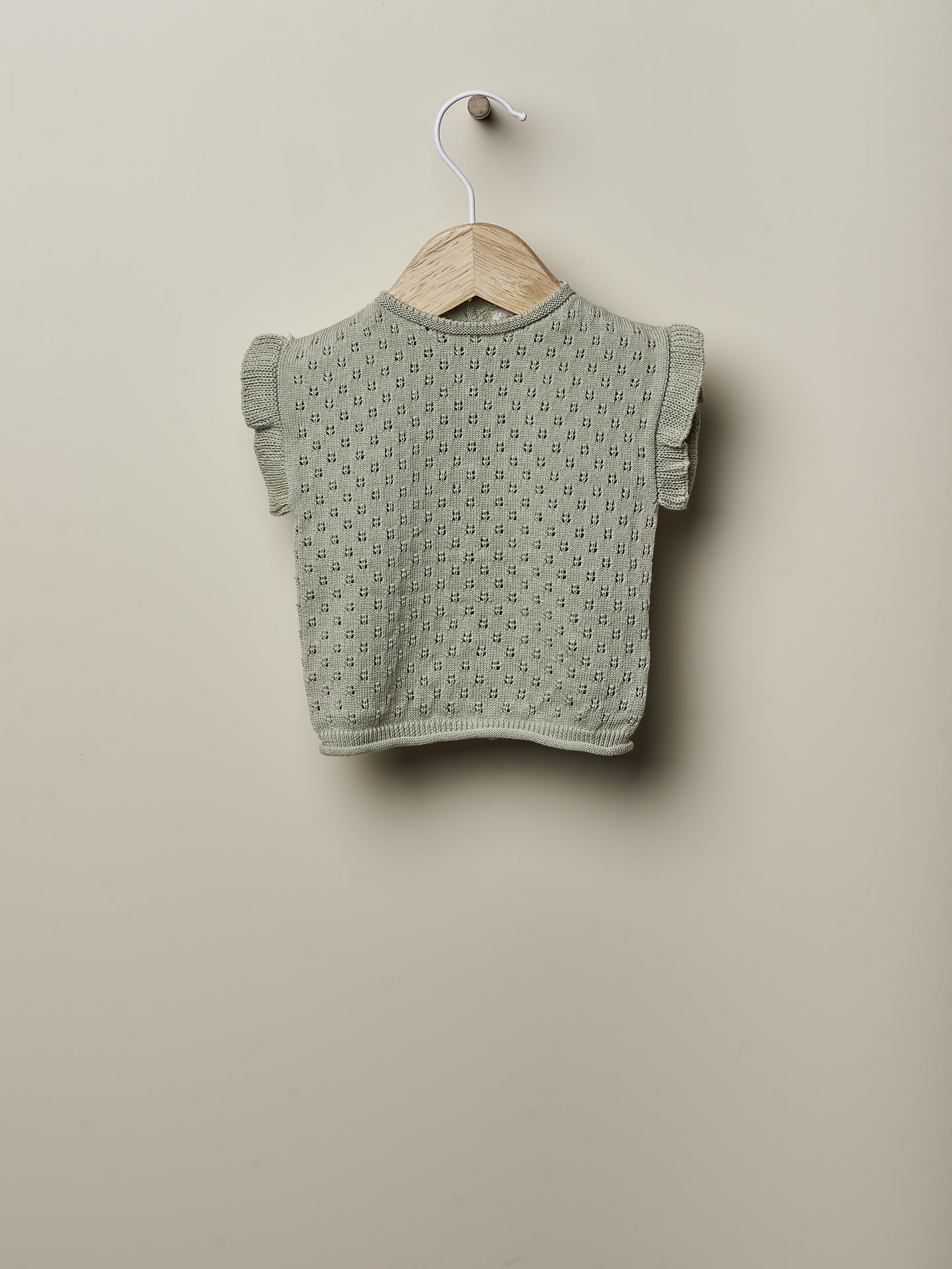 Short-sleeved sweater