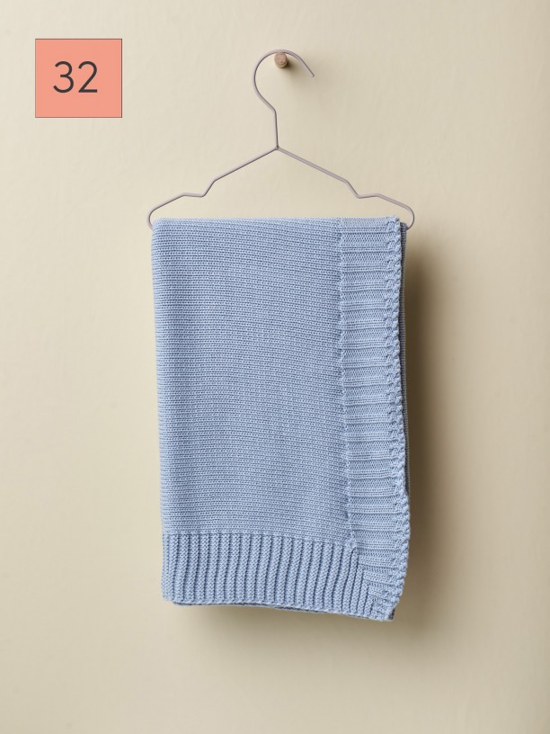 Knitted cotton blanket Knitted cotton blanket