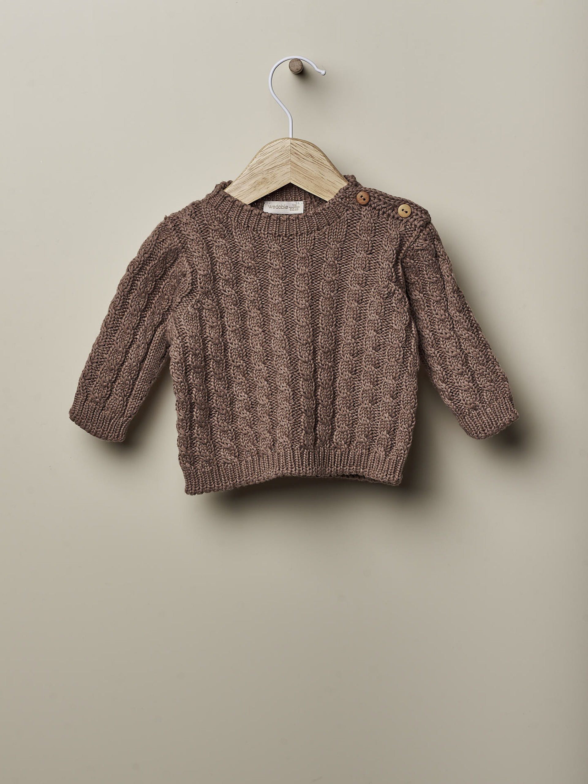 Long-sleeved sweater