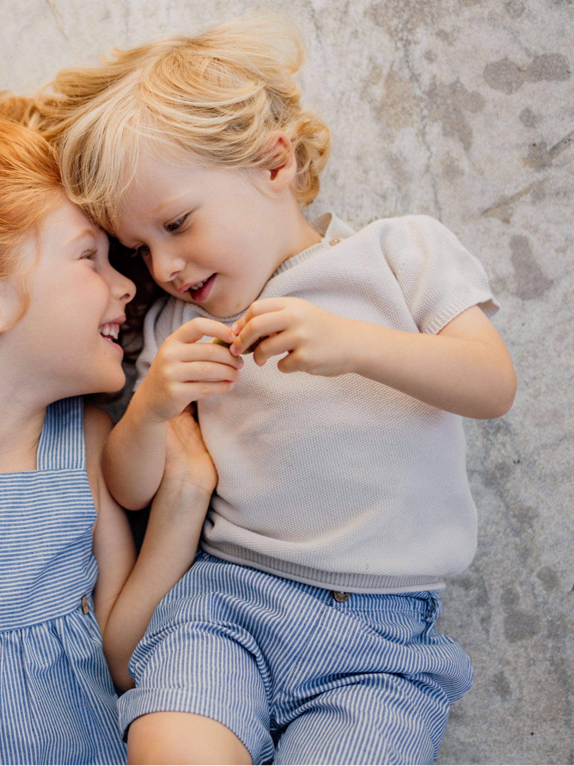 Short-sleeved sweater
