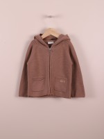 Casaco com capuz