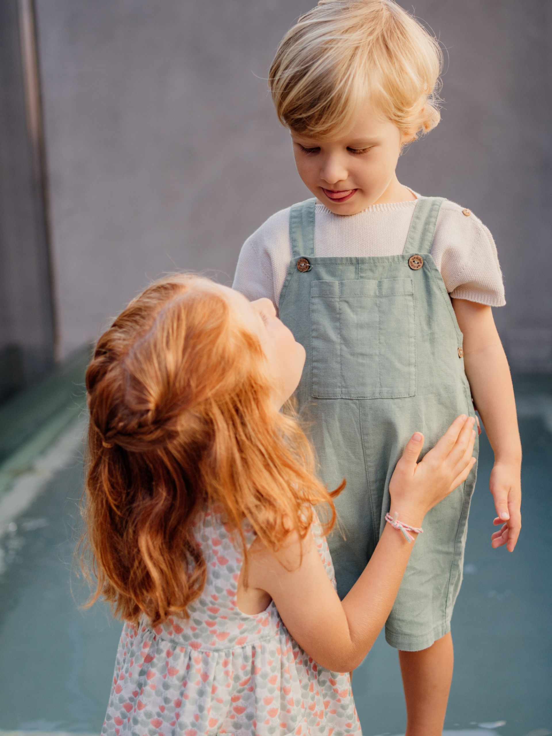 Jardineiras curtas lisas