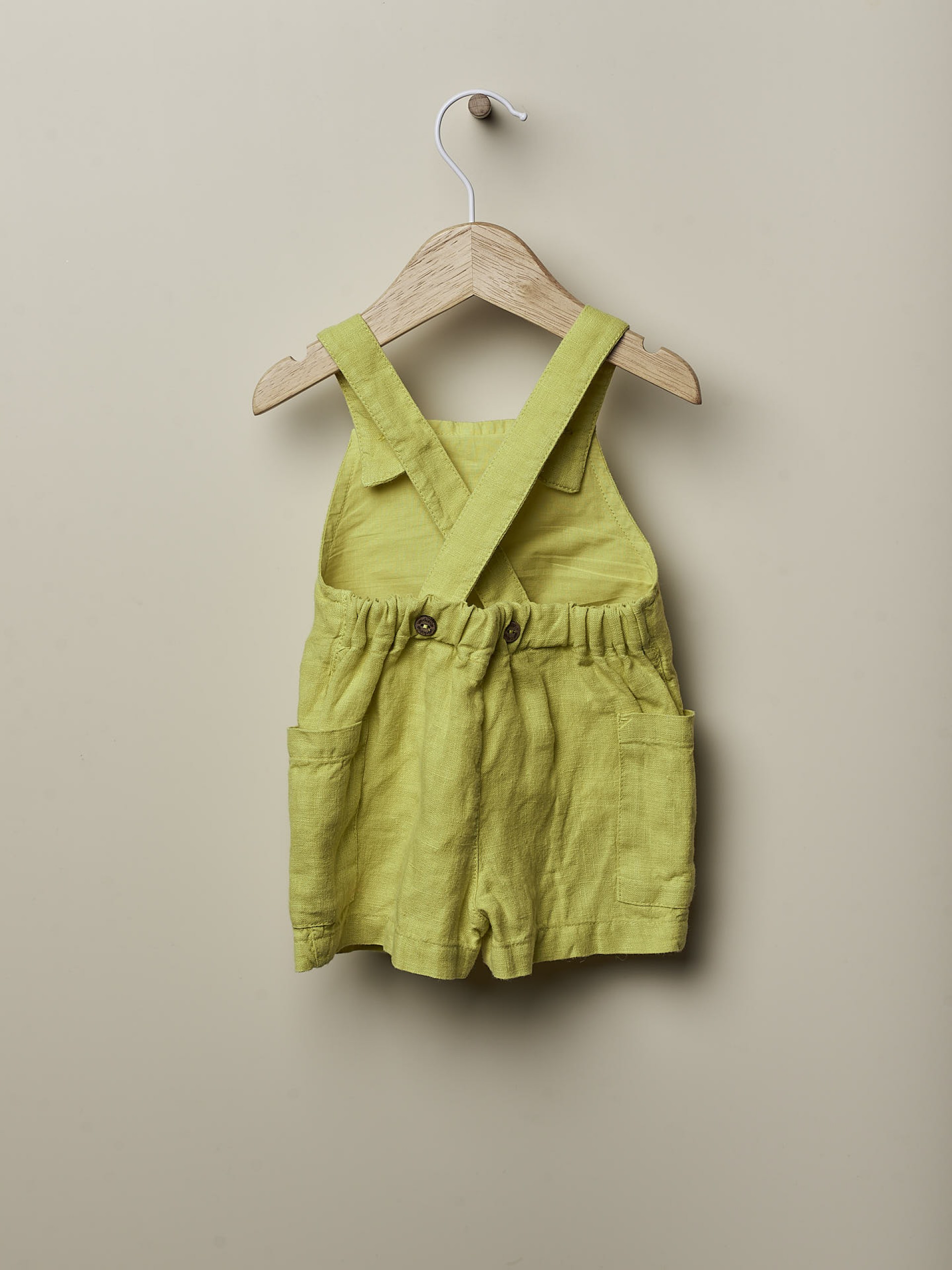 Jardineiras curtas linho