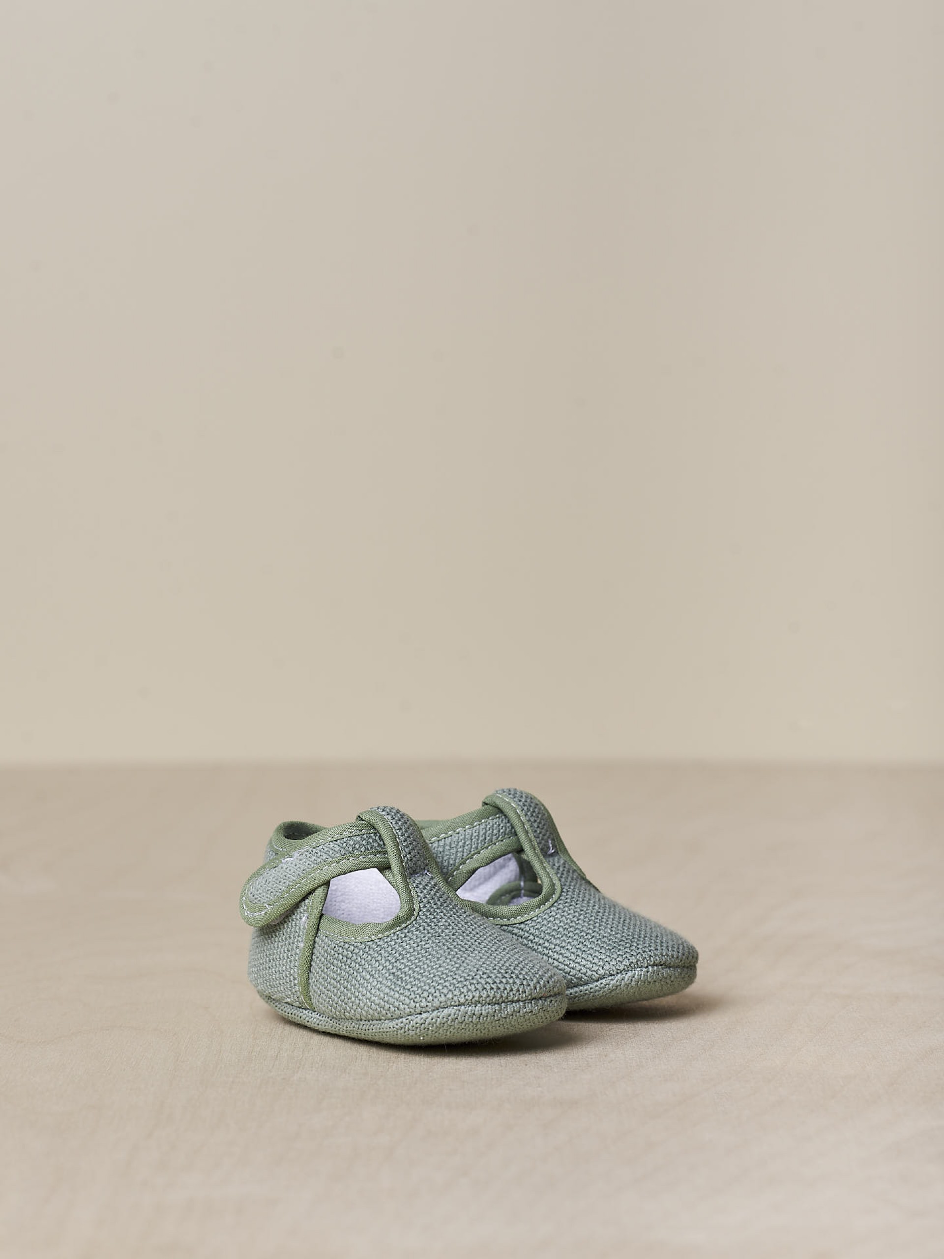 Canvas baby shoes
