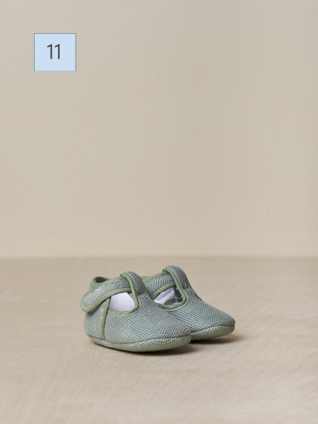 Canvas baby shoes