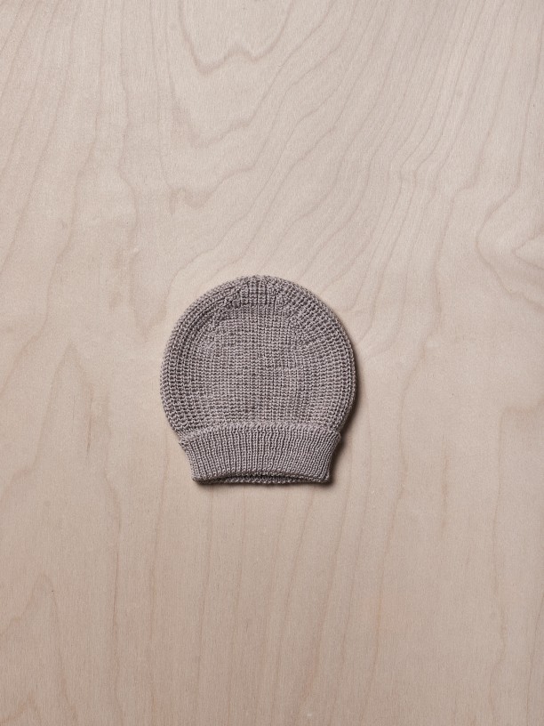 Knitted beanie