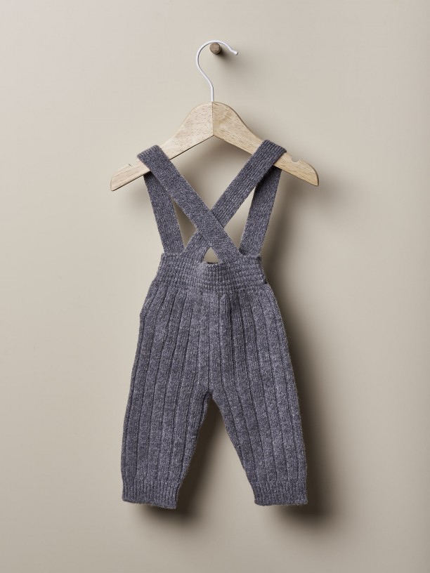 Knitted wool trousers