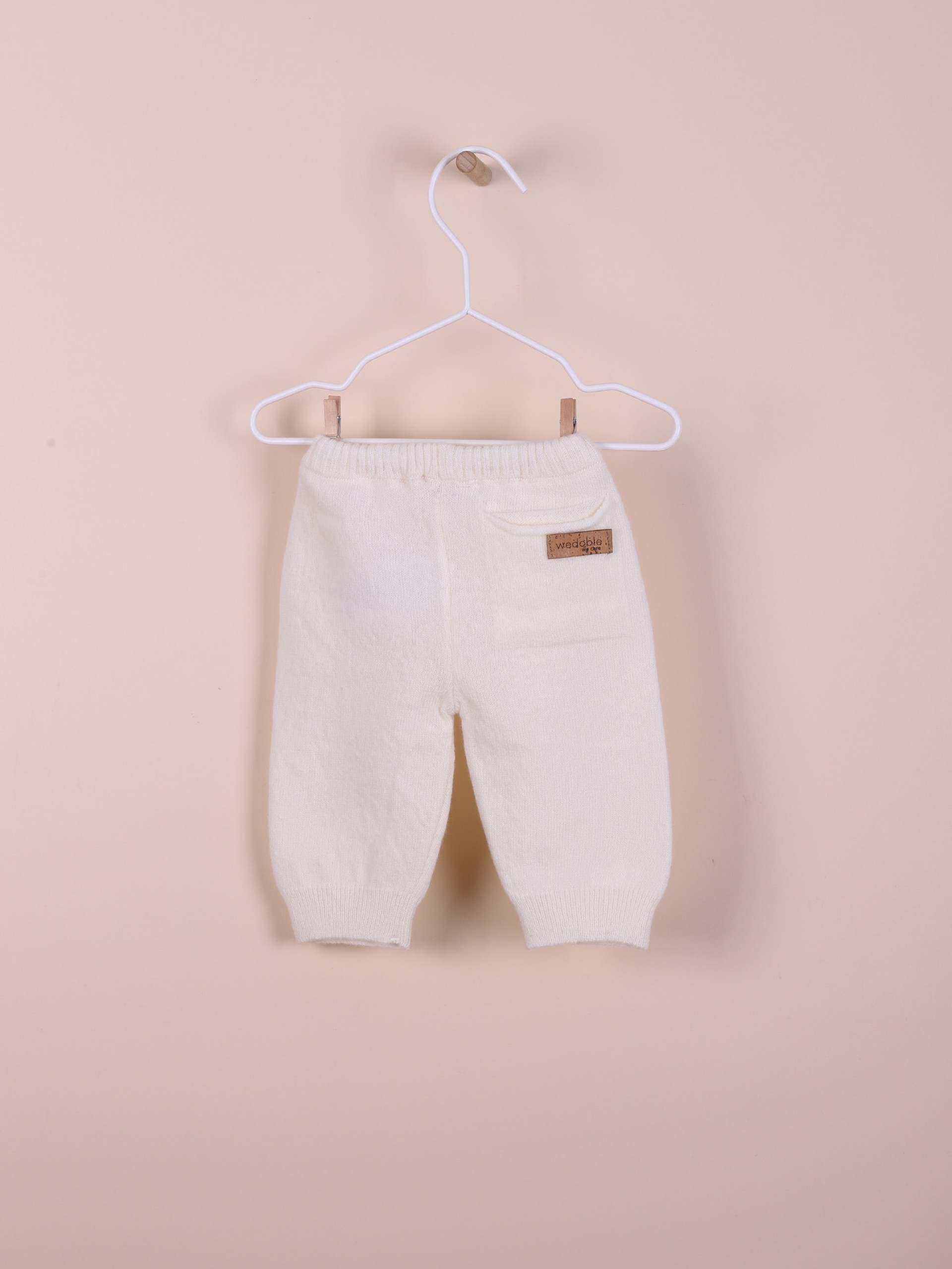 Calças tricotadas lã