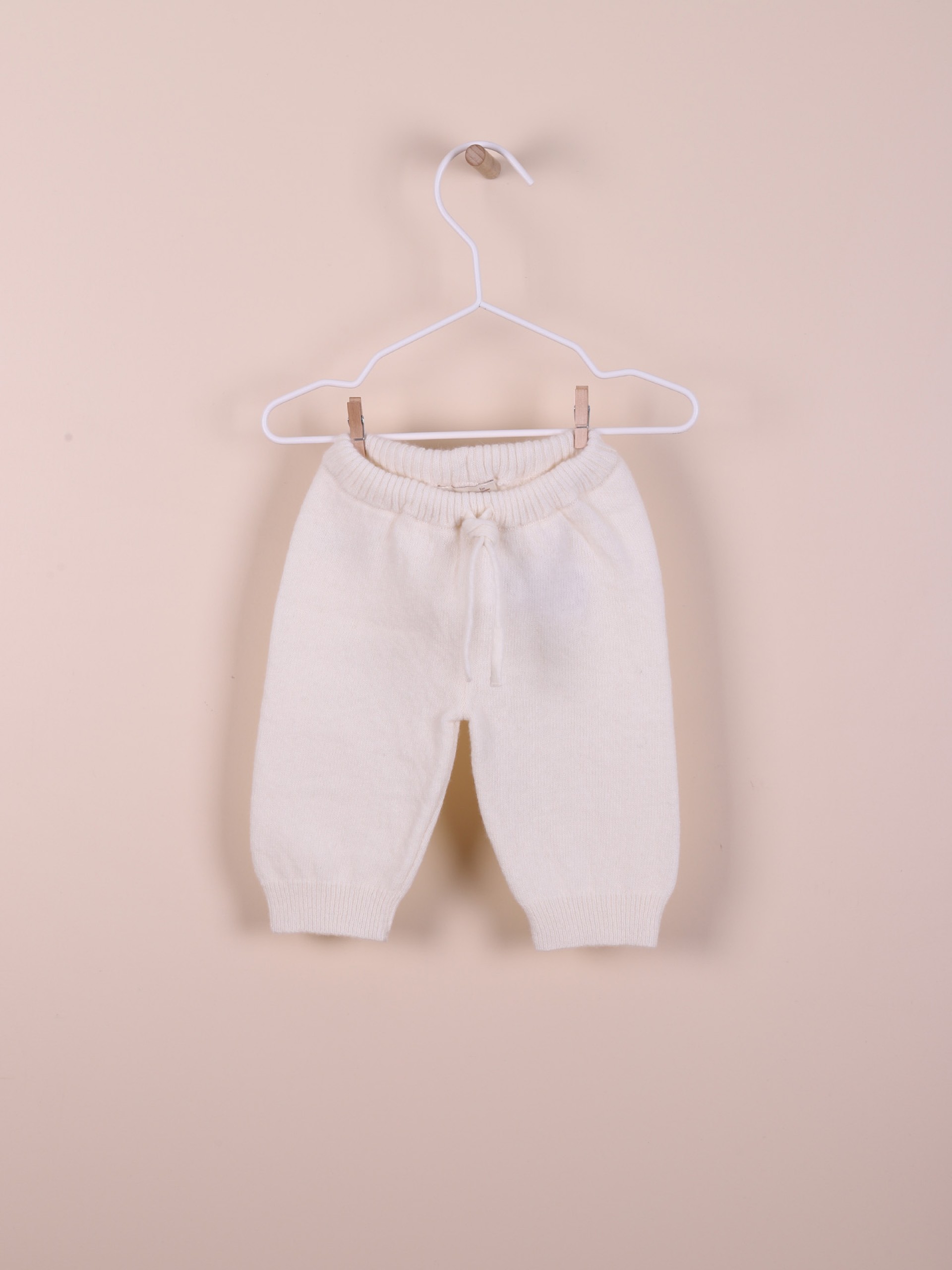 Calças tricotadas lã