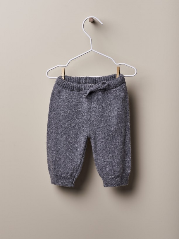 Knitted wool trousers