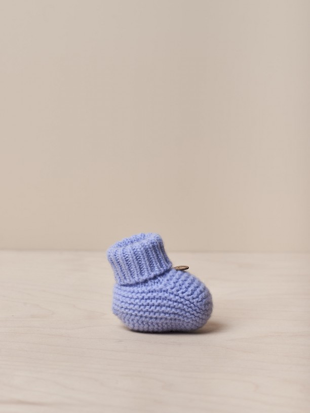 Knitted wool booties