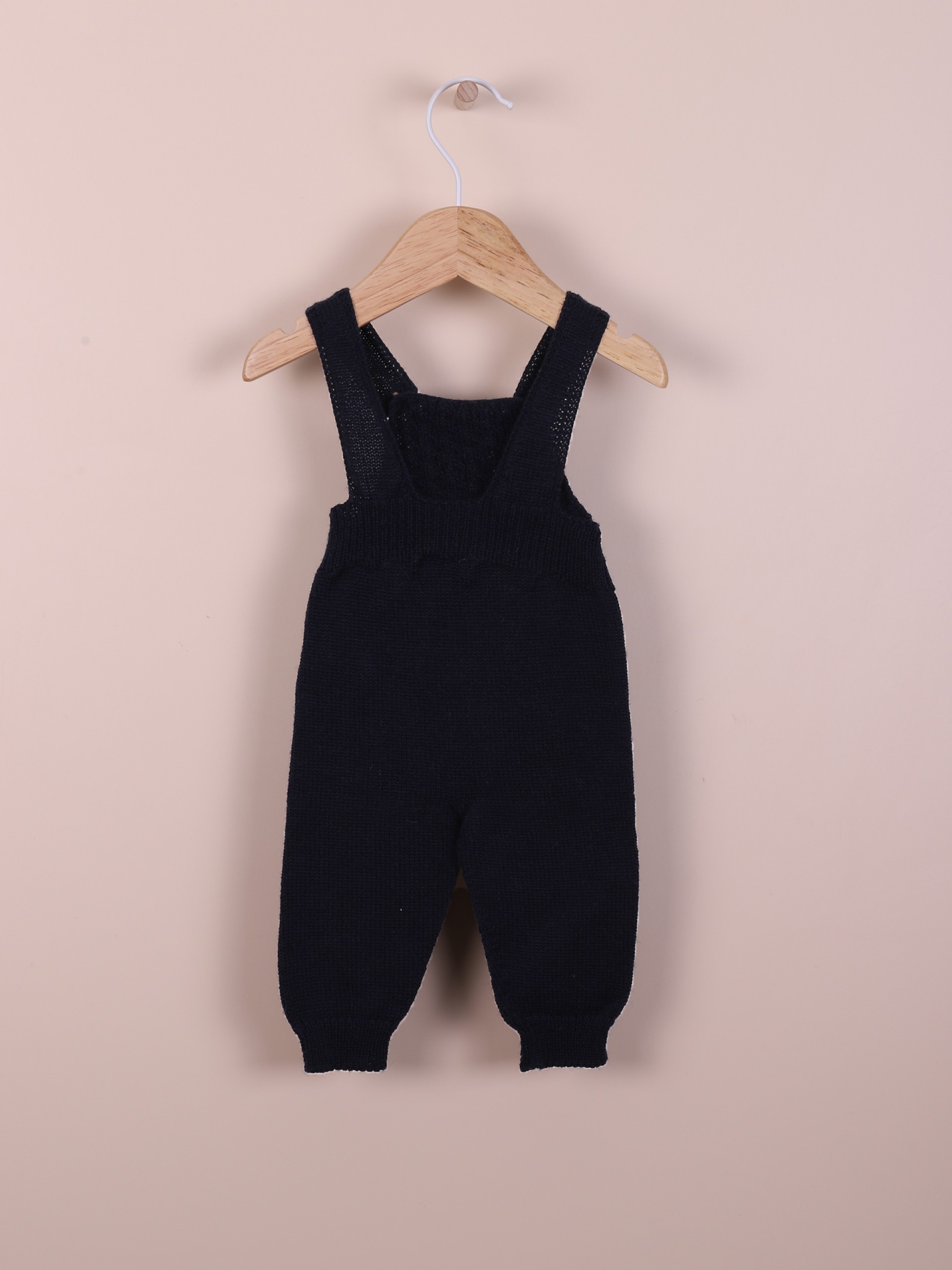 Jardineiras tricotadas lã