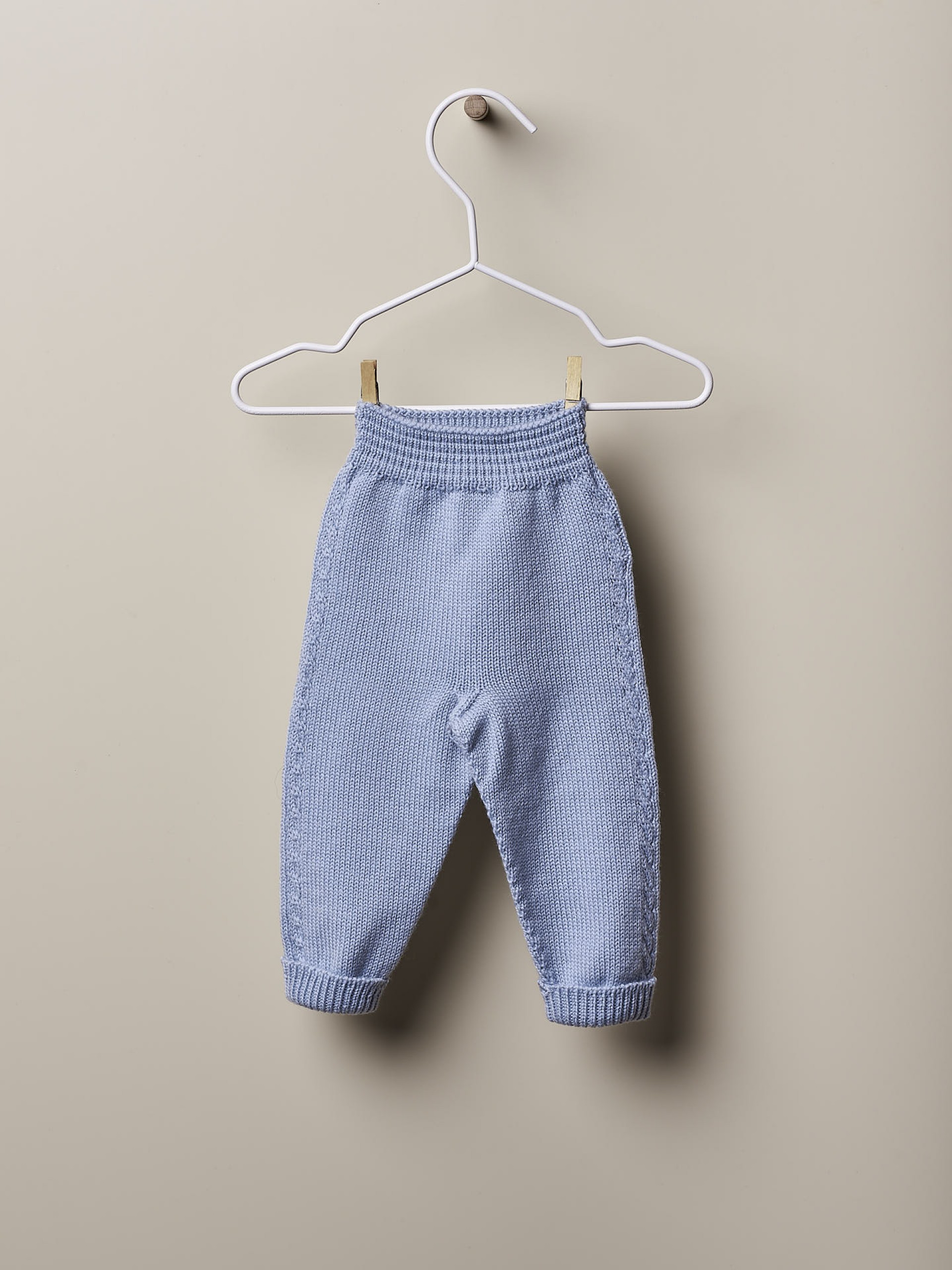 Knitted wool trousers