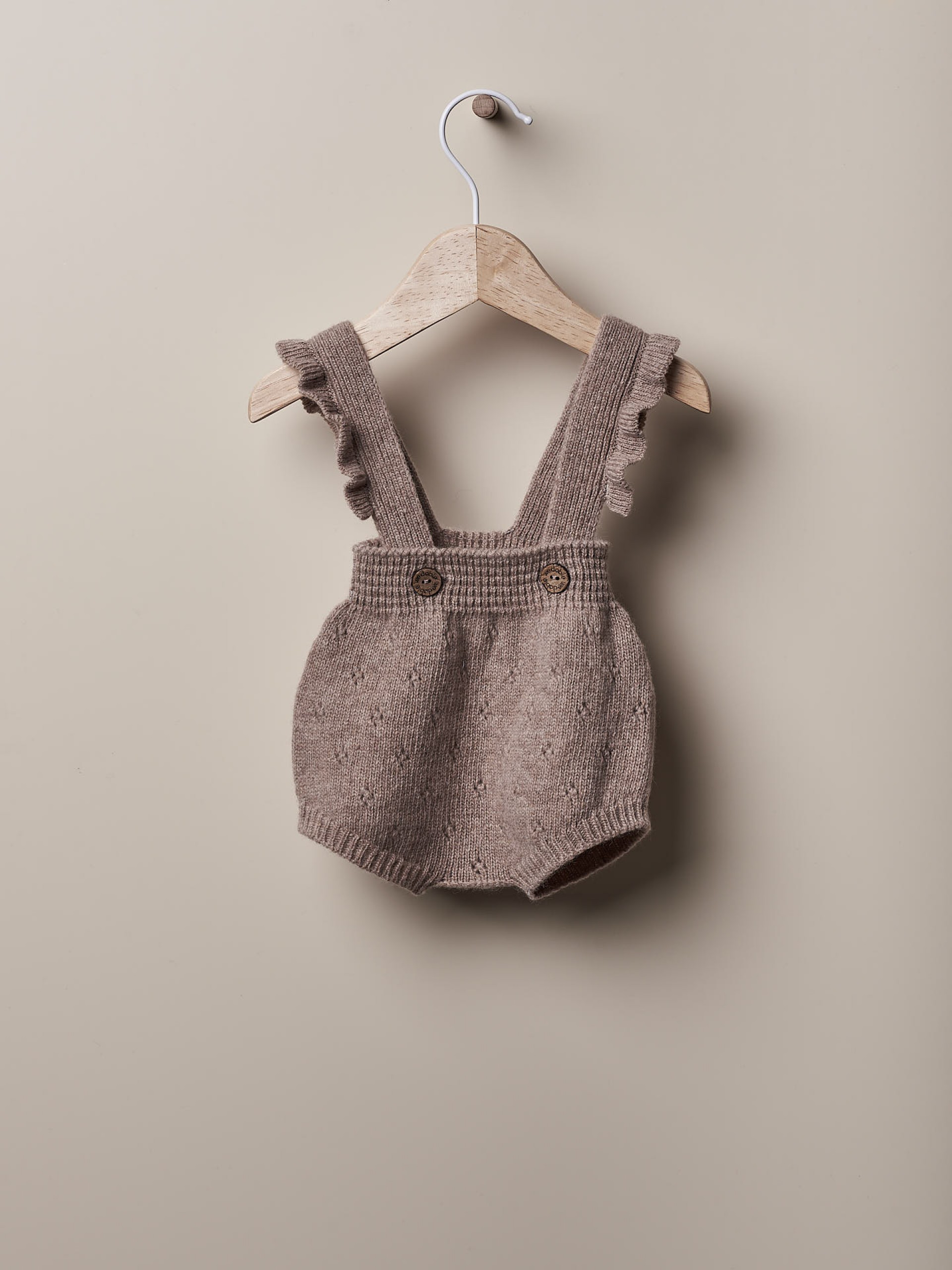 Fofo com alças de lã