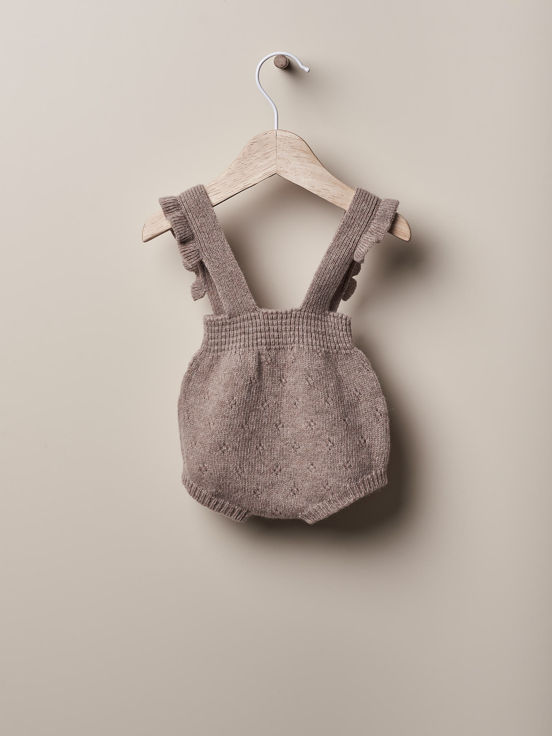 Fofo com alças de lã