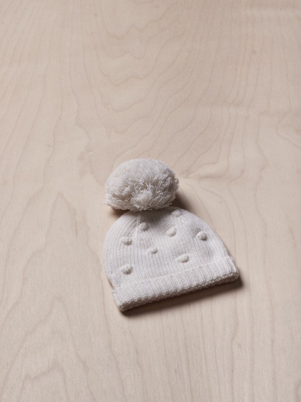 Bobble wool beanie