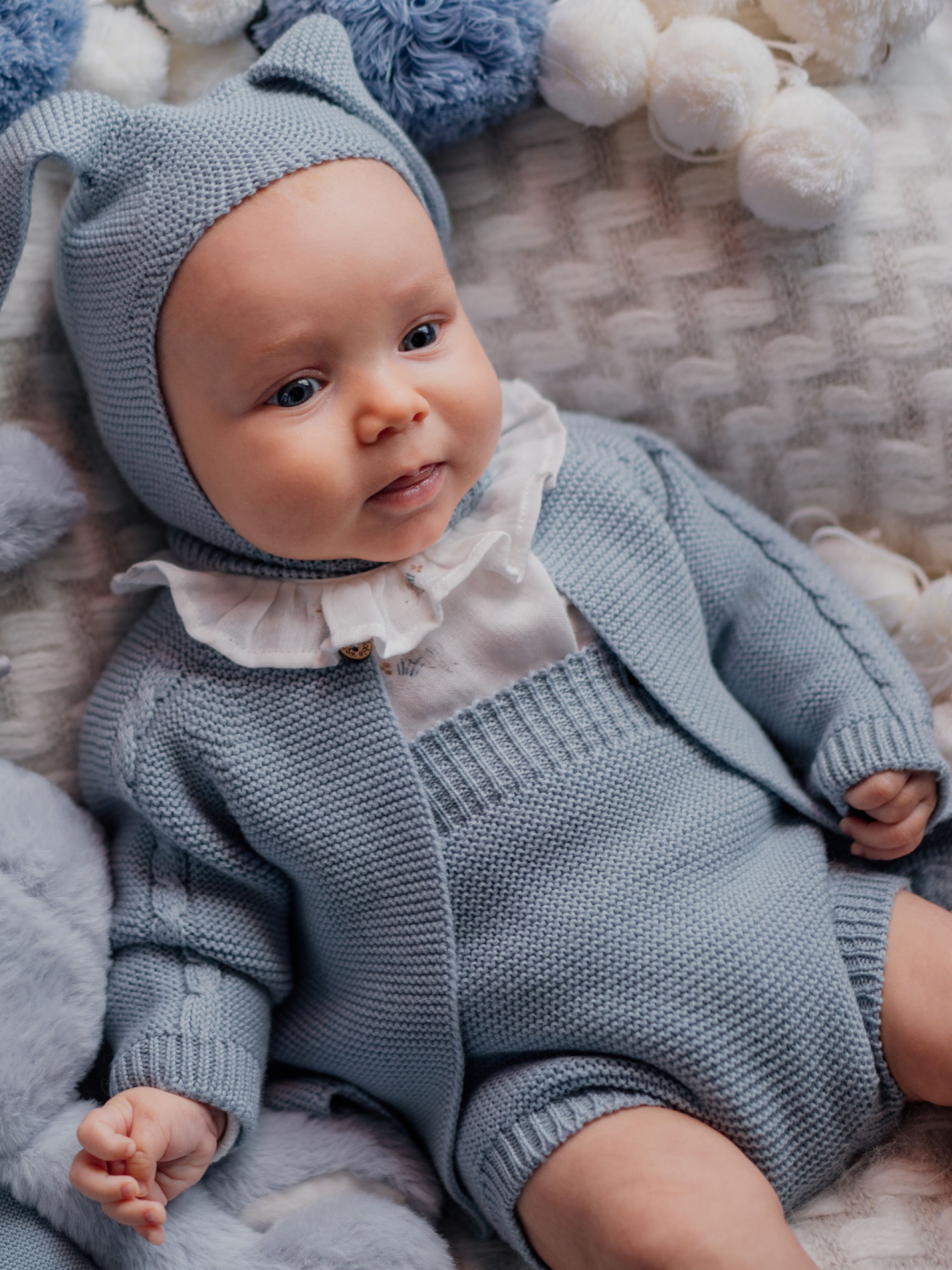 Fofo com alças de lã