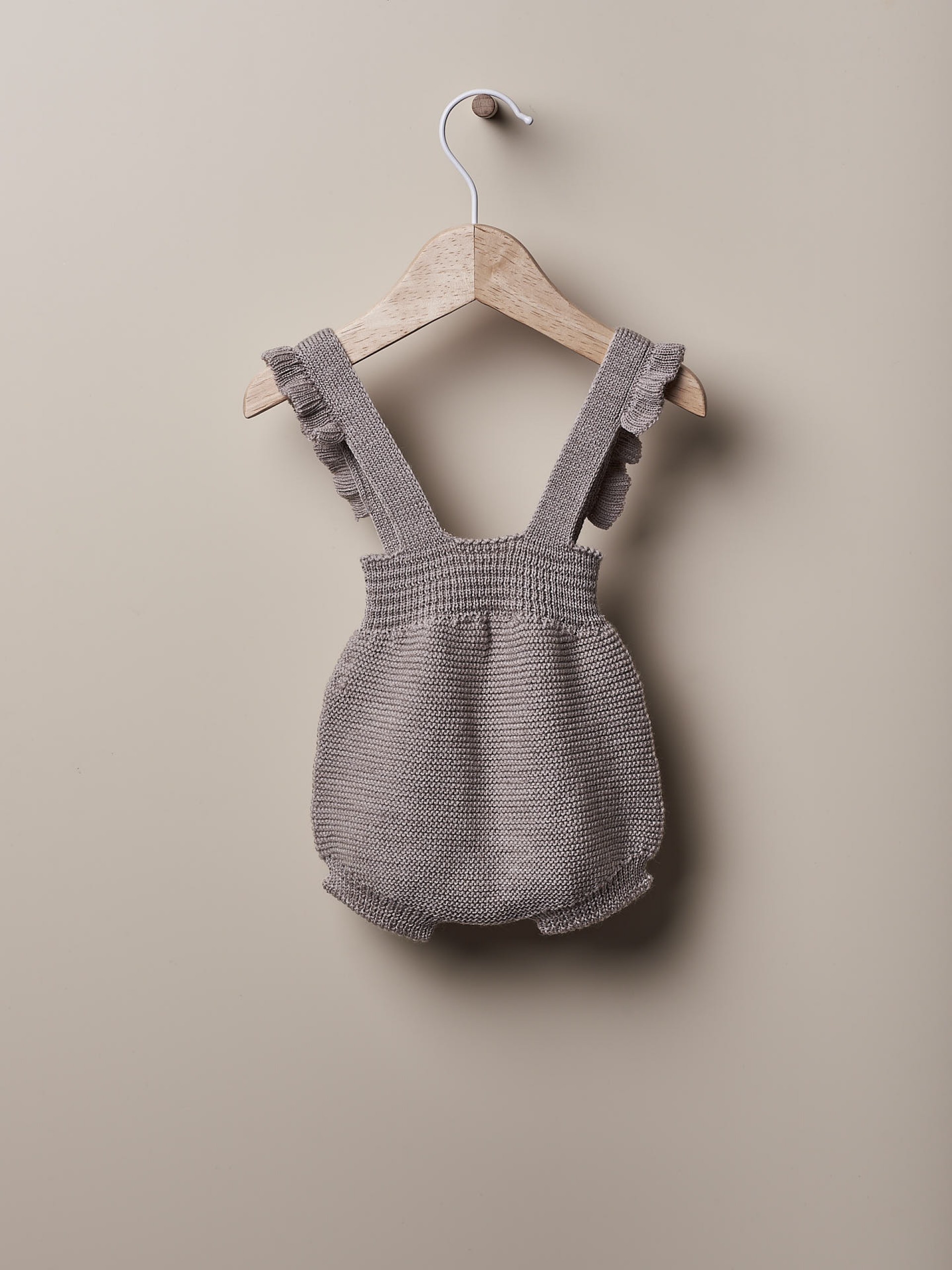 Fofo com alças de lã