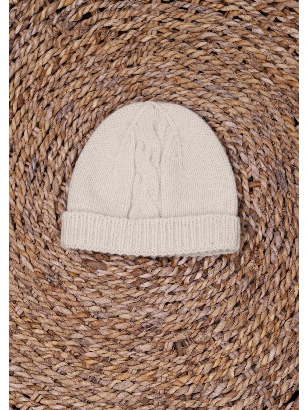 Knitted beanie