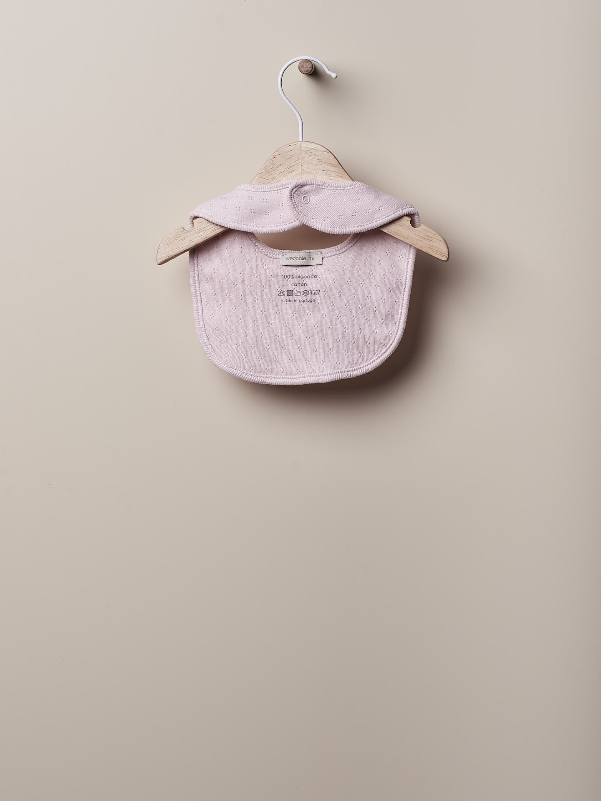 Babete de bebé em algodão