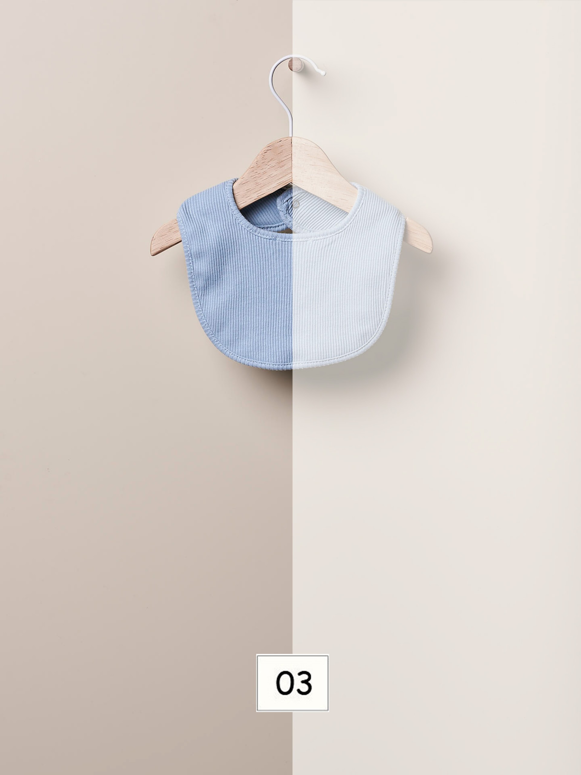 Babete de bebé em algodão