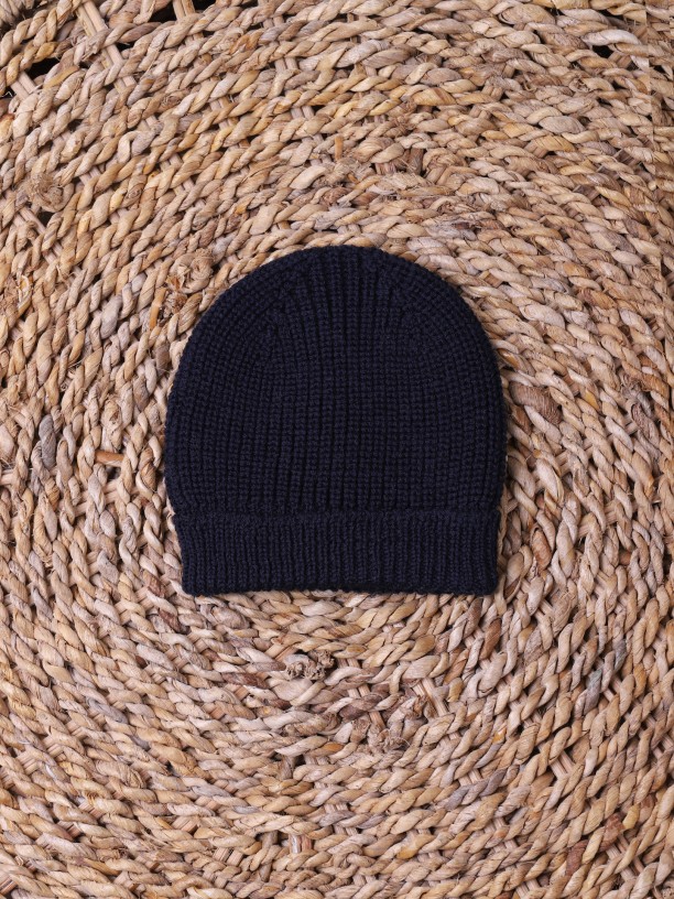 Knitted beanie