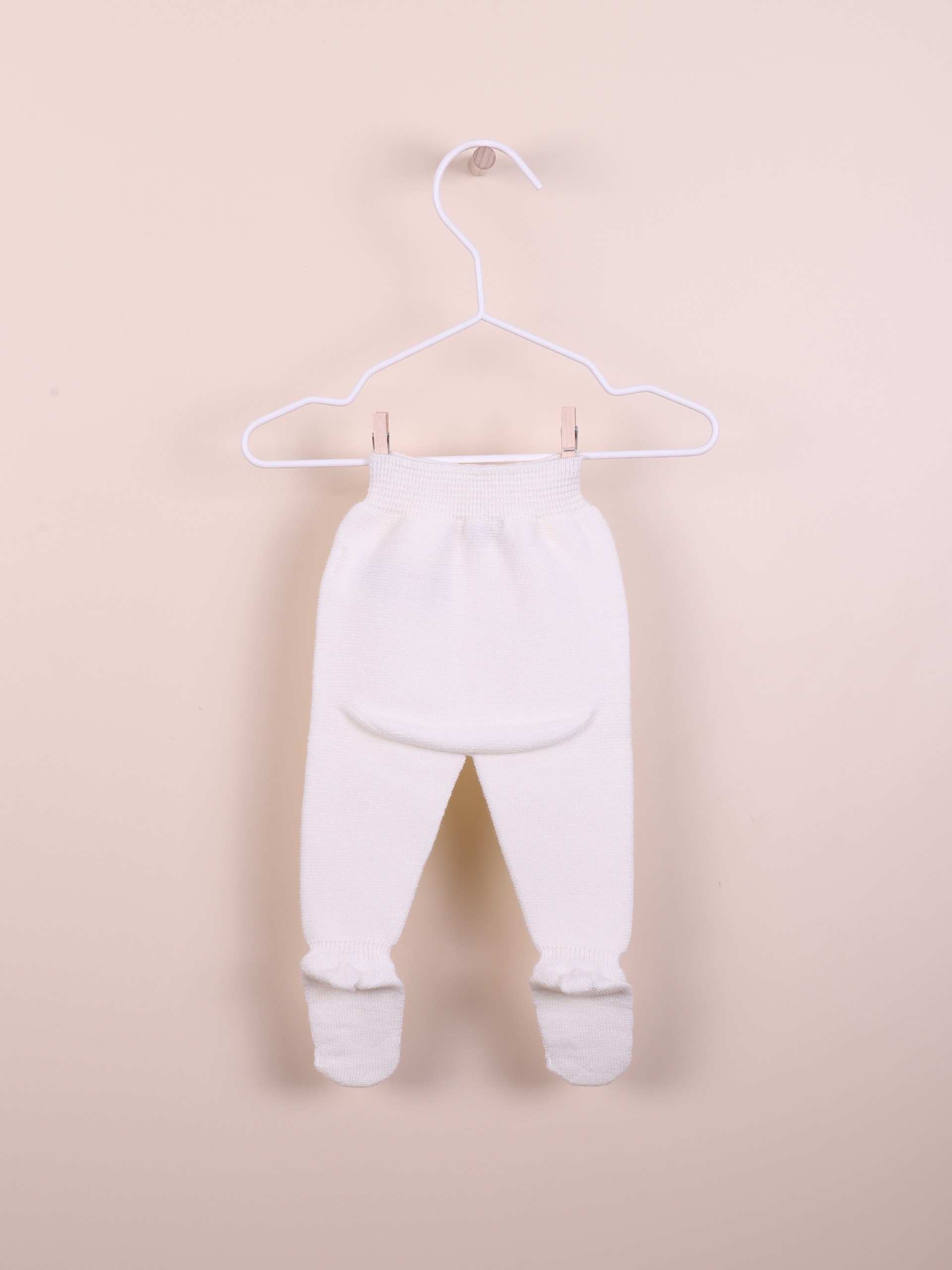 Calças com pé em lã