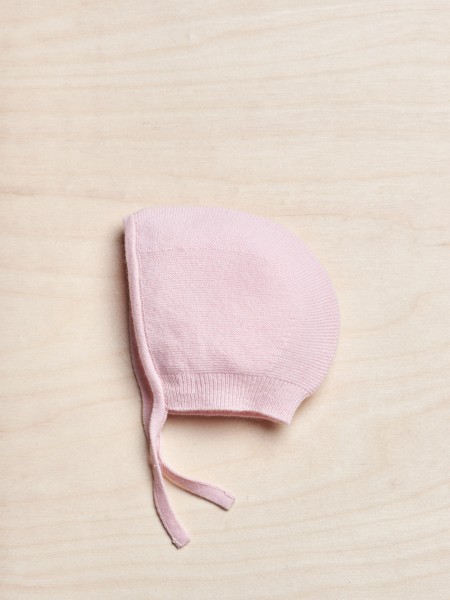 Knitted cashmere bonnet