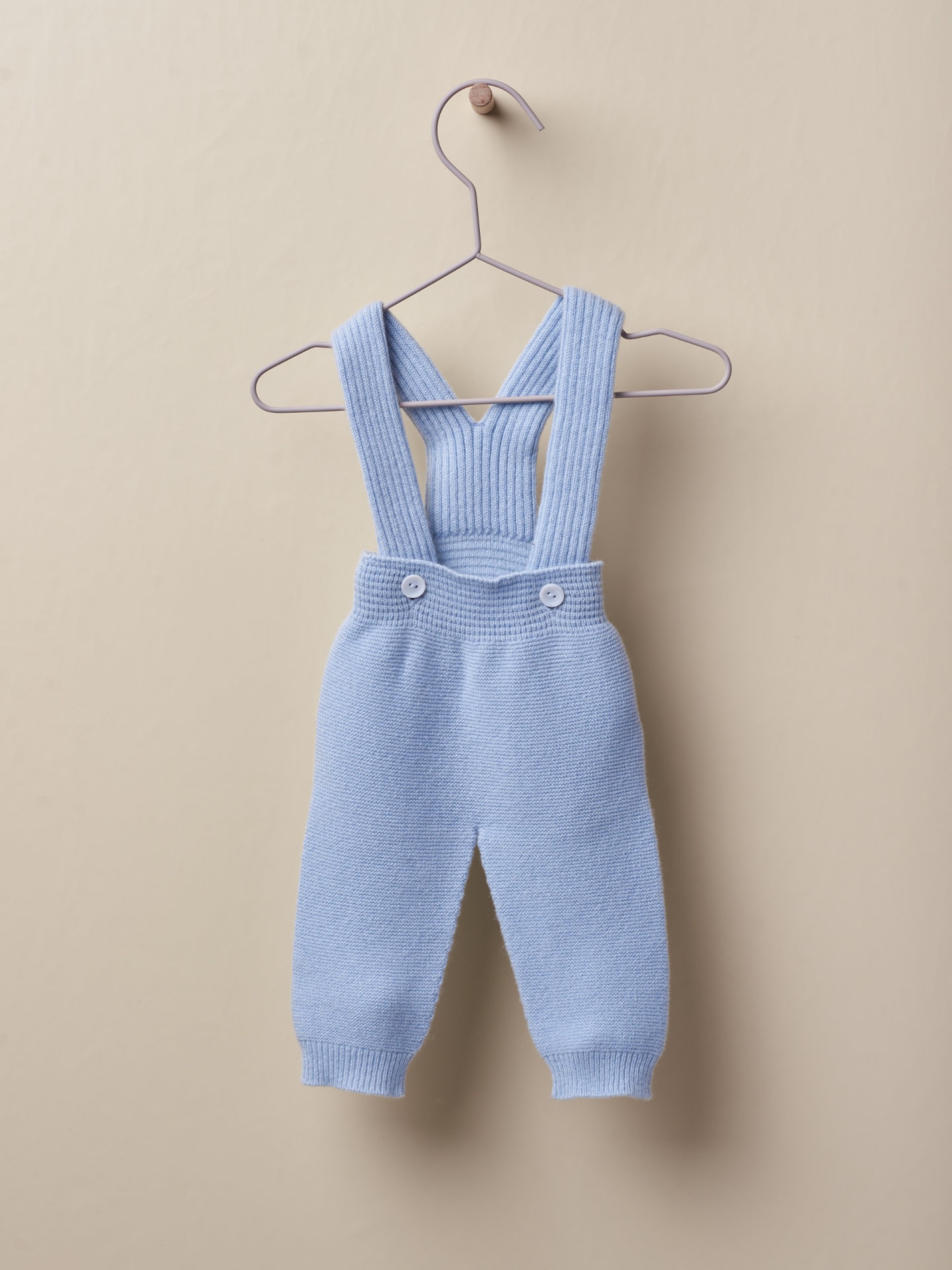 Knitted cashmere trousers