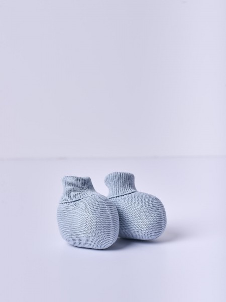 Fine knitted booties