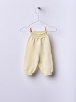 19 Soft yellow