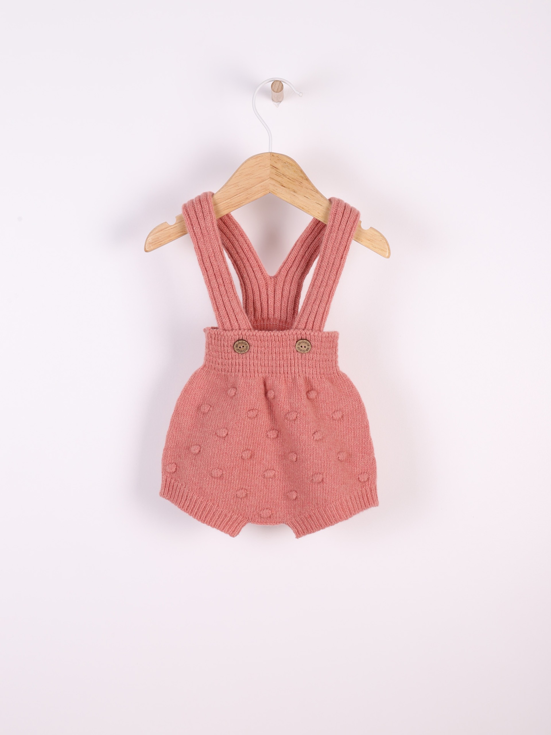 Fofo com alças de lã