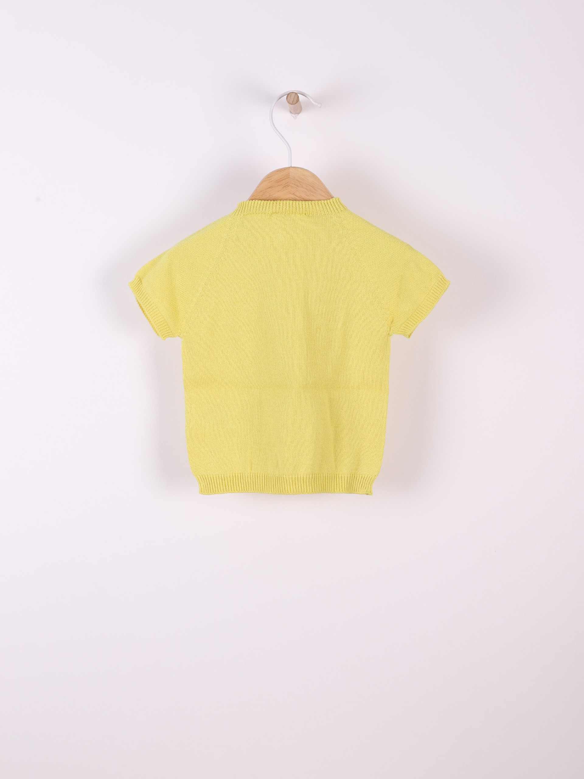 Short-sleeved sweater