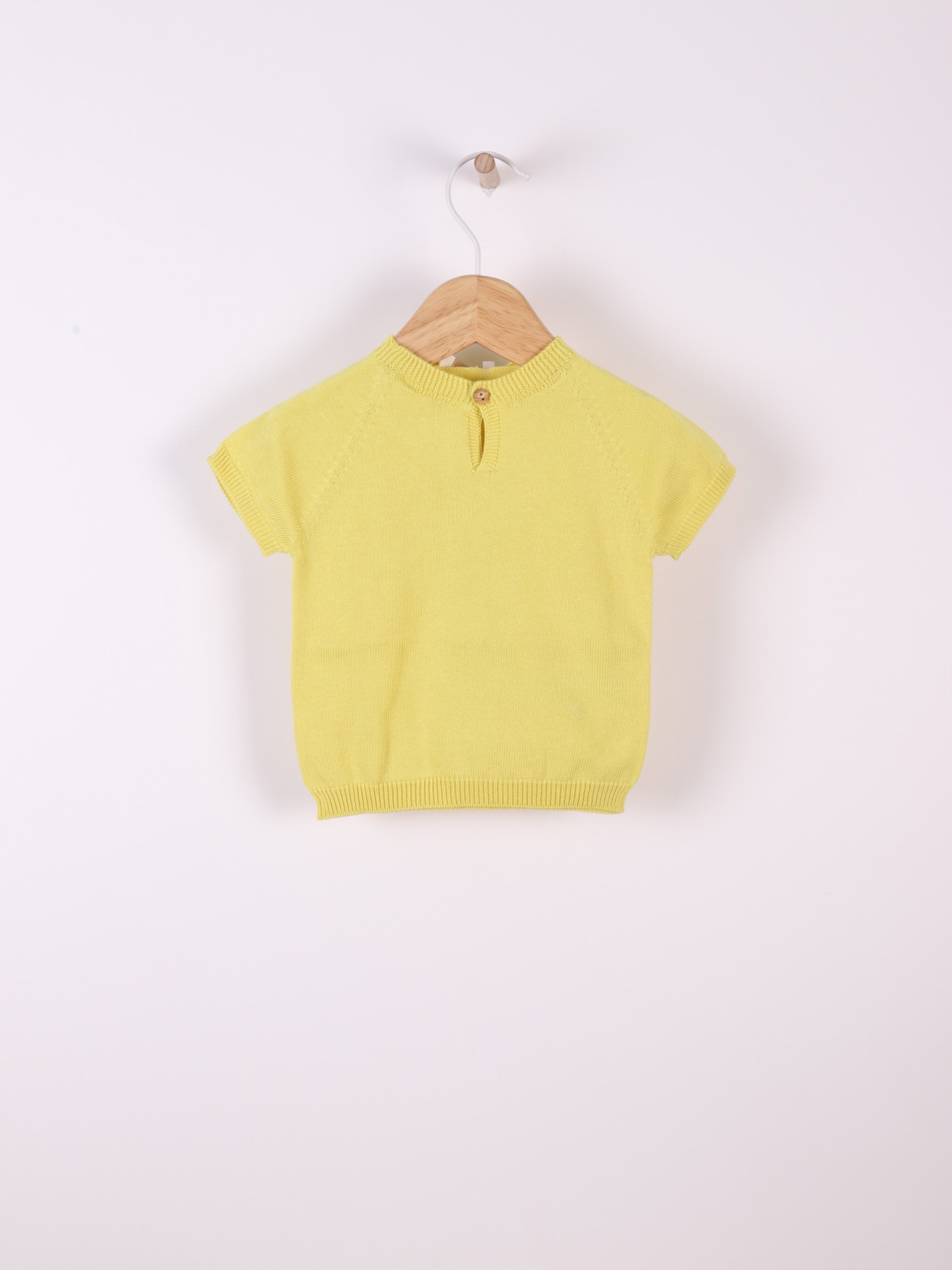 Short-sleeved sweater