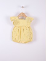 19 Soft yellow
