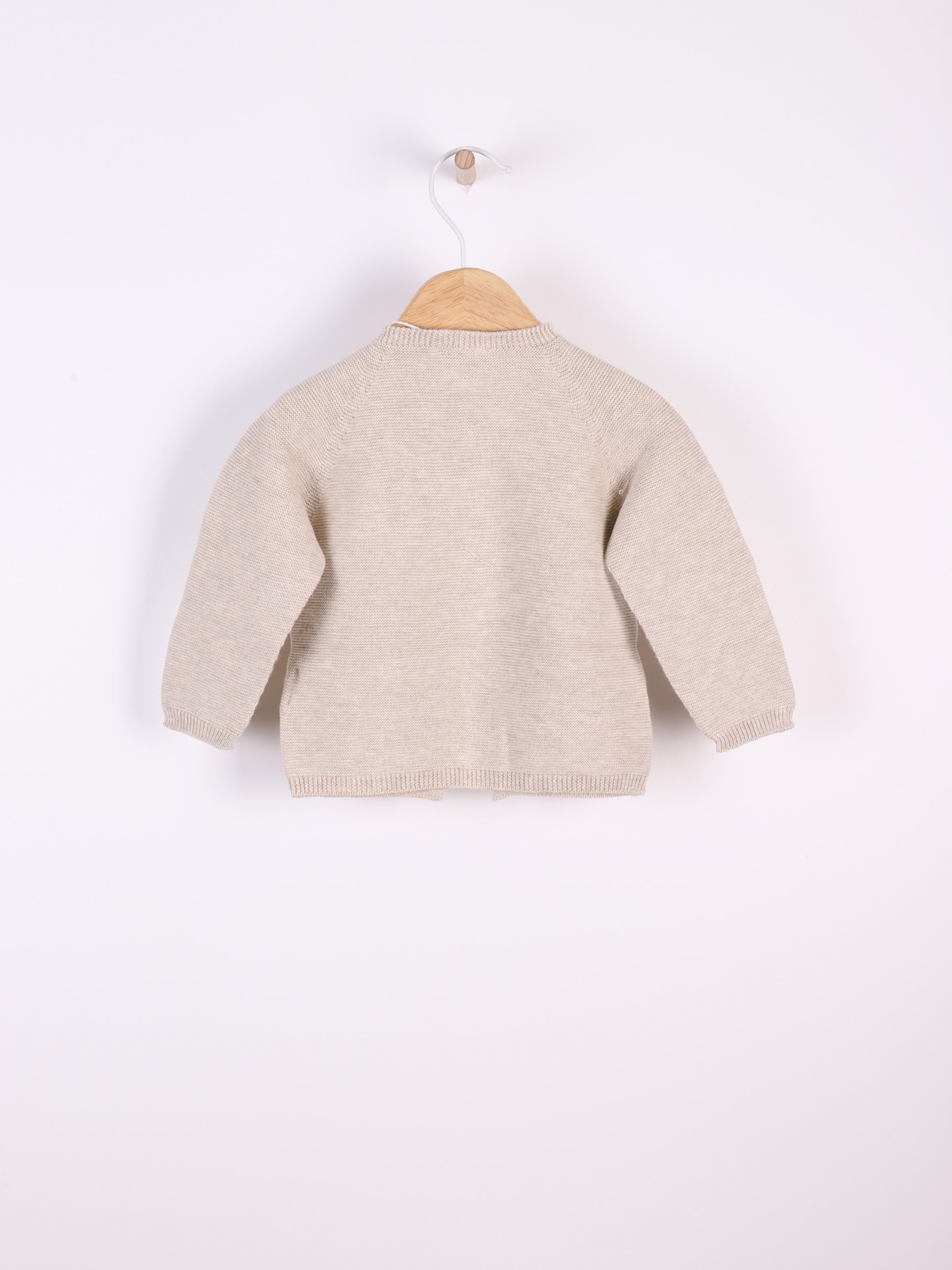 Casaco com decote redondo