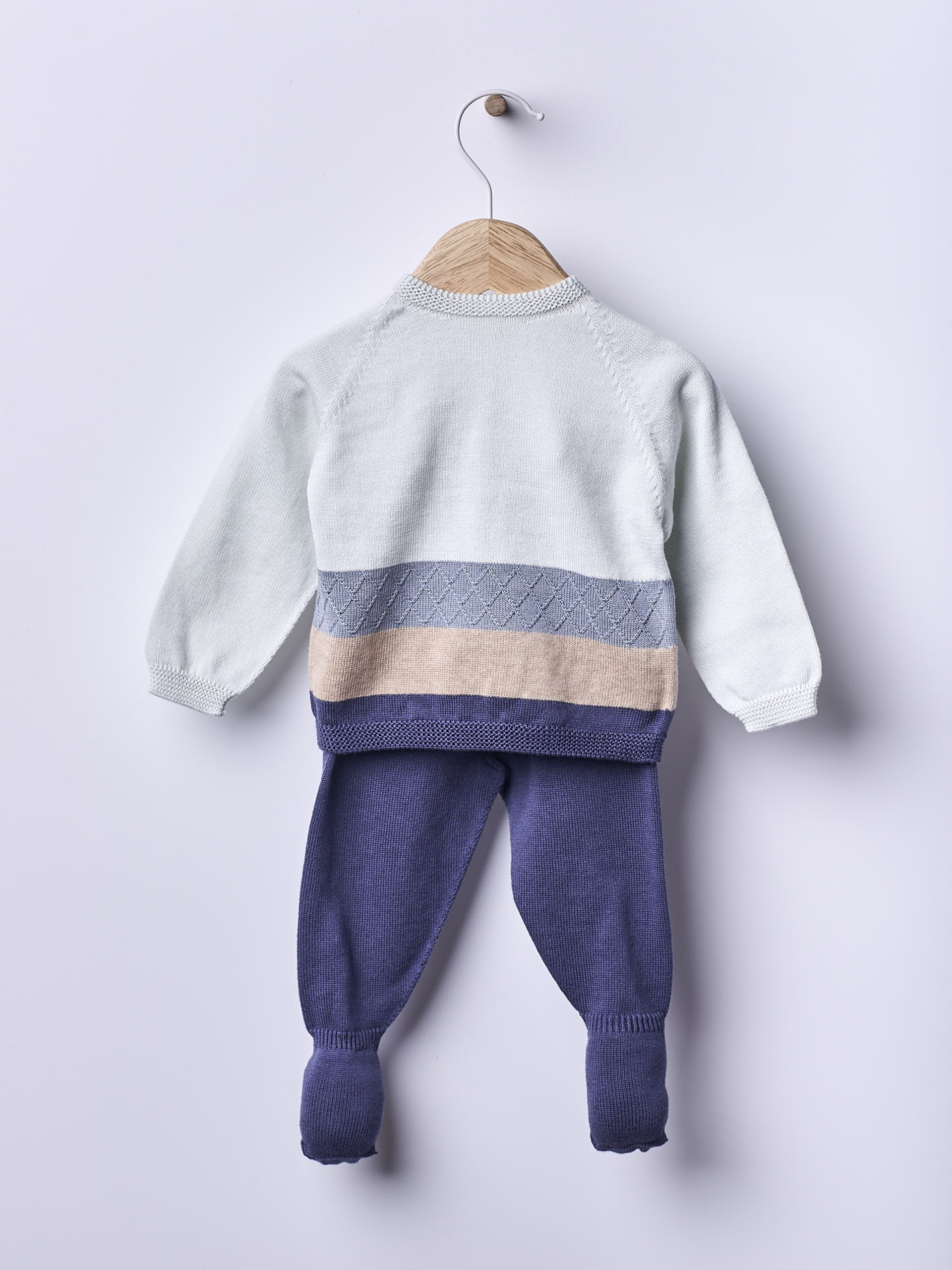 Knitted cotton sweater